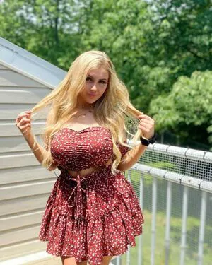 Miss Larkan Thumbnail Picture