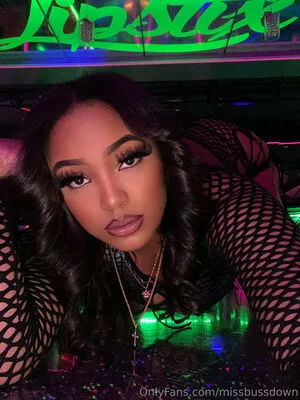 Missbussdown Thumbnail Picture