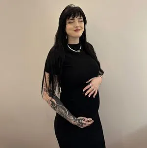 Missdellavigne Thumbnail Picture