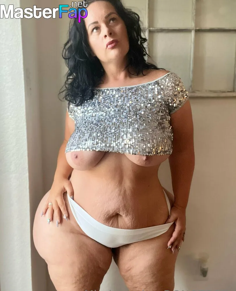 Mrs hourglass