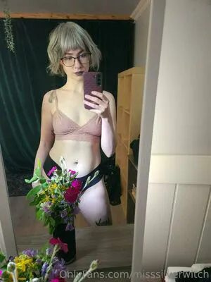 Misssilverwitch OnlyFans Leaked Free Thumbnail Picture - #5iz6O2kkRb