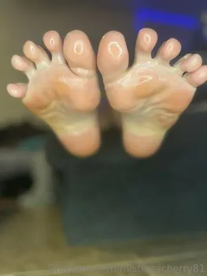 Mistresscherry81 Thumbnail Picture