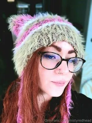 Mistyredhead Thumbnail Picture