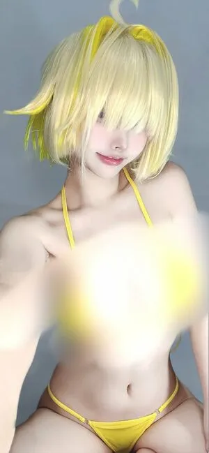 Miumiu66612 Thumbnail Picture