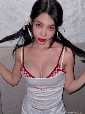 Miuzxc Thumbnail Picture