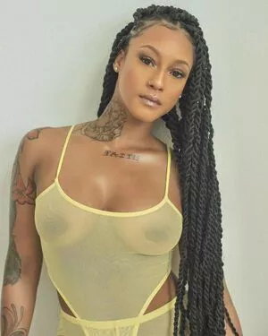 Mizz Twerksum OnlyFans Leaked Free Thumbnail Picture - #ipbXetfTPD