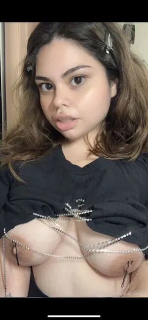 Molly Ze Dolly Thumbnail Picture