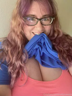 Mollyisatease Thumbnail Picture