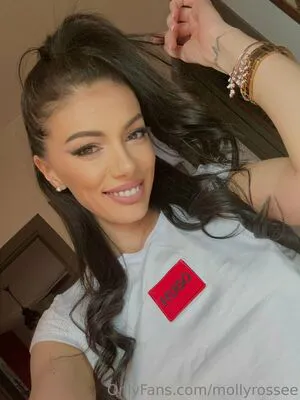 Mollyrossee Thumbnail Picture