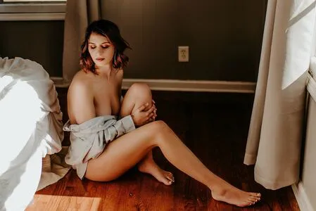 Mommyunder25 Thumbnail Picture