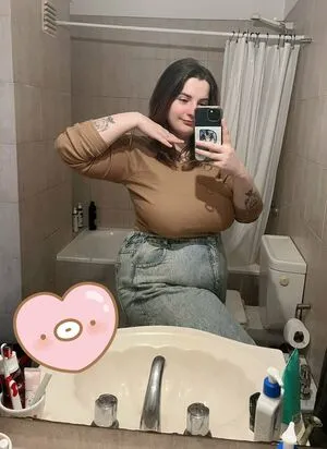 Momotexx Thumbnail Picture