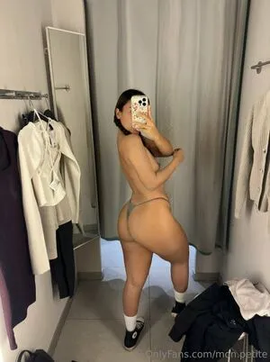 Mon Petite OnlyFans Leaked Free Thumbnail Picture - #NHfVvst2QT