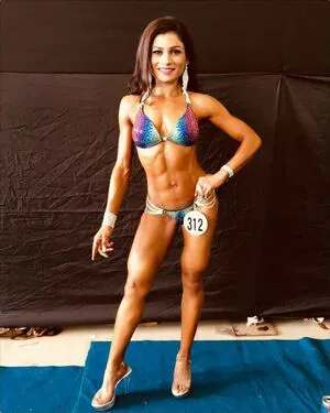 Mona Bhavsar Thumbnail Picture