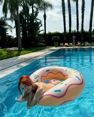 Mona Schon OnlyFans Leaked Free Thumbnail Picture - #6nxME5JBps