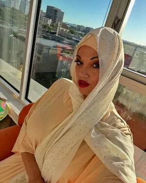 monaazar OnlyFans Leaked Free Thumbnail Picture - #yfbfuF0Q8X