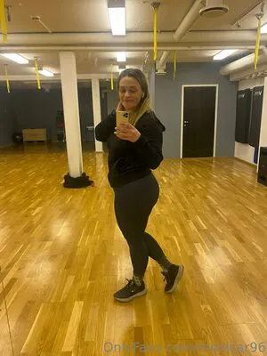 Monicar96 Thumbnail Picture