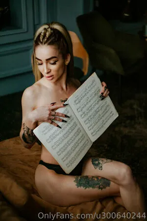Monikabeluci OnlyFans Leaked Free Thumbnail Picture - #Siojn228A5