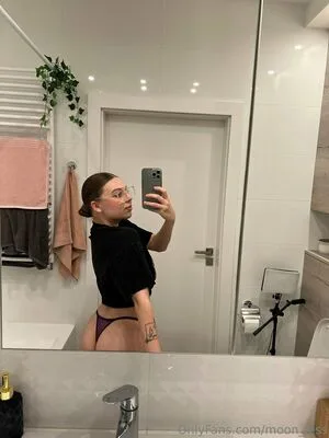 Moon Less OnlyFans Leaked Free Thumbnail Picture - #If5vXbg9YY