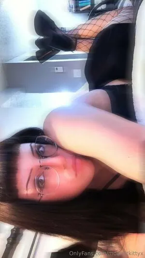 Moonlitkittyx OnlyFans Leaked Free Thumbnail Picture - #bAl1s38aqB