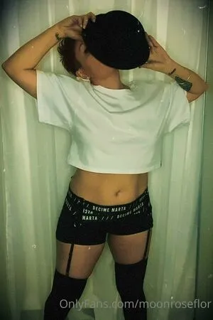 Moonroseflor OnlyFans Leaked Free Thumbnail Picture - #SWNIAhFviS