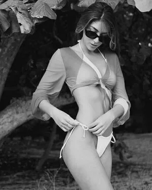 Morena Bradas OnlyFans Leaked Free Thumbnail Picture - #H5ODNaXimp