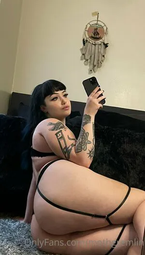 Mothgremlin OnlyFans Leaked Free Thumbnail Picture - #mBtuNZS0GB