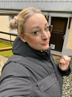Mrstittykatty OnlyFans Leaked Free Thumbnail Picture - #NA4WKnEgo0