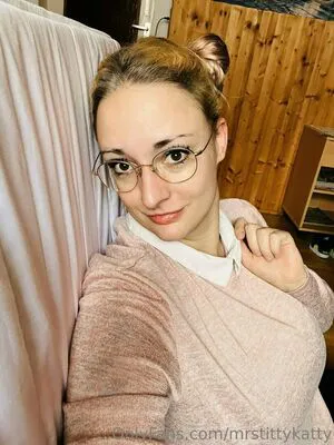 Mrstittykatty OnlyFans Leaked Free Thumbnail Picture - #Zxh1VYYkyH
