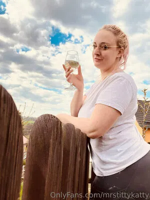 Mrstittykatty OnlyFans Leaked Free Thumbnail Picture - #aOiNqA1v8C