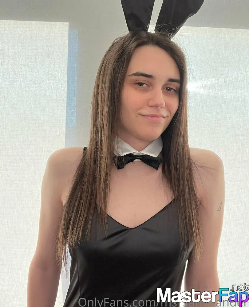 Samalander striking a powerful stance in full bareness