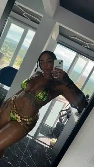 Mslolaqueen OnlyFans Leaked Free Thumbnail Picture - #Q2fZzhKcSy