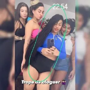 Mulheres Brigando Thumbnail Picture