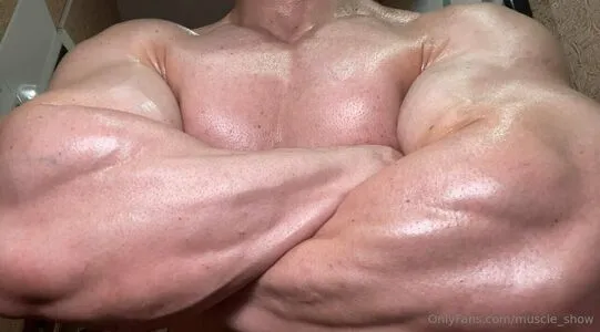 Muscle Show OnlyFans Leaked Free Thumbnail Picture - #2FHuPMExqZ