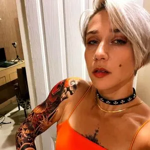 Muscular Alexa Thumbnail Picture