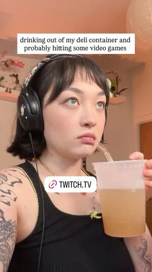 Mxmtoon OnlyFans Leaked Free Thumbnail Picture - #8Yz7OhvQeE