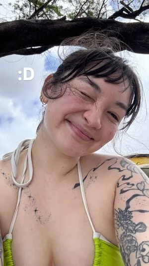 Mxmtoon OnlyFans Leaked Free Thumbnail Picture - #CMzTzcd1A9