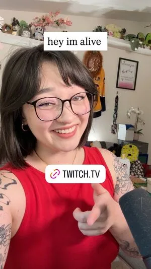 Mxmtoon OnlyFans Leaked Free Thumbnail Picture - #RTLHATWHKy