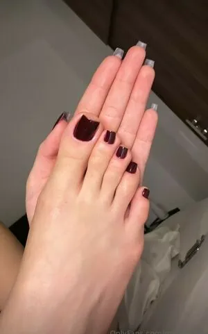 Myfeetoficial Thumbnail Picture