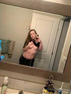 Myskyewatson OnlyFans Leaked Free Thumbnail Picture - #fYHm3LORav