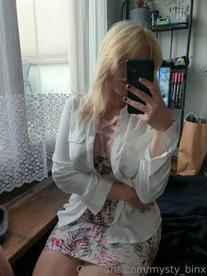 Mysty Binx OnlyFans Leaked Free Thumbnail Picture - #Y1Oz4VBdWX