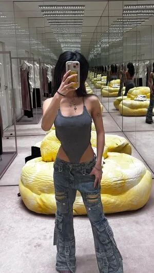 Mzxcle Thumbnail Picture