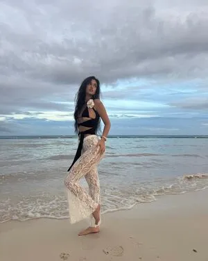 Naaz Torbati Thumbnail Picture