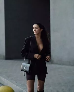 Nadezhda Mood Thumbnail Picture