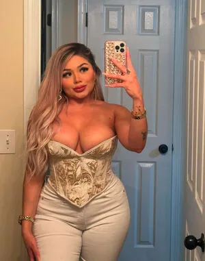 Nadjavee Thumbnail Picture