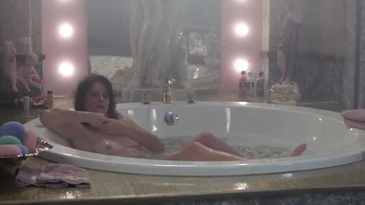 Nancy Travis OnlyFans Leaked Free Thumbnail Picture - #oHOYD06Jyc