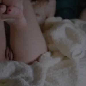 Naomi Dee Thumbnail Picture