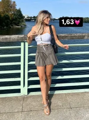 Nathalie Bleicher Woth Thumbnail Picture