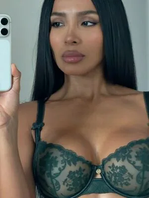 Natseleen OnlyFans Leaked Free Thumbnail Picture - #RN2dn3gLB1