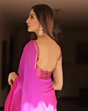 Navya Saharan Thumbnail Picture