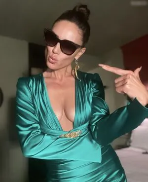 Nazan Eckes OnlyFans Leaked Free Thumbnail Picture - #g4m3z4T5nI